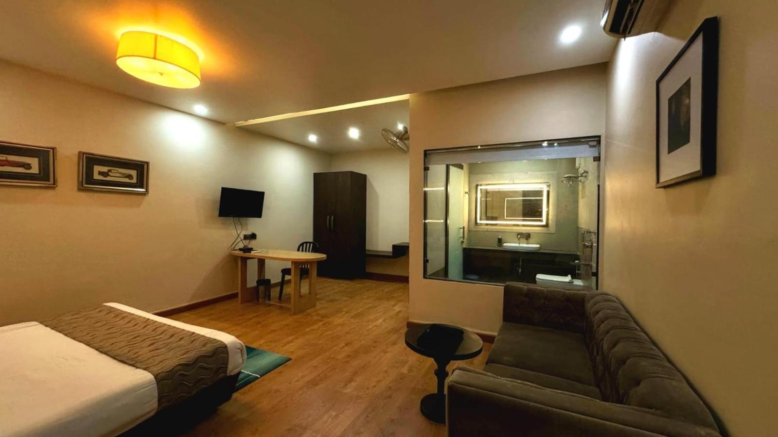 Hotel Jalsa Retreat Бхопал Экстерьер фото