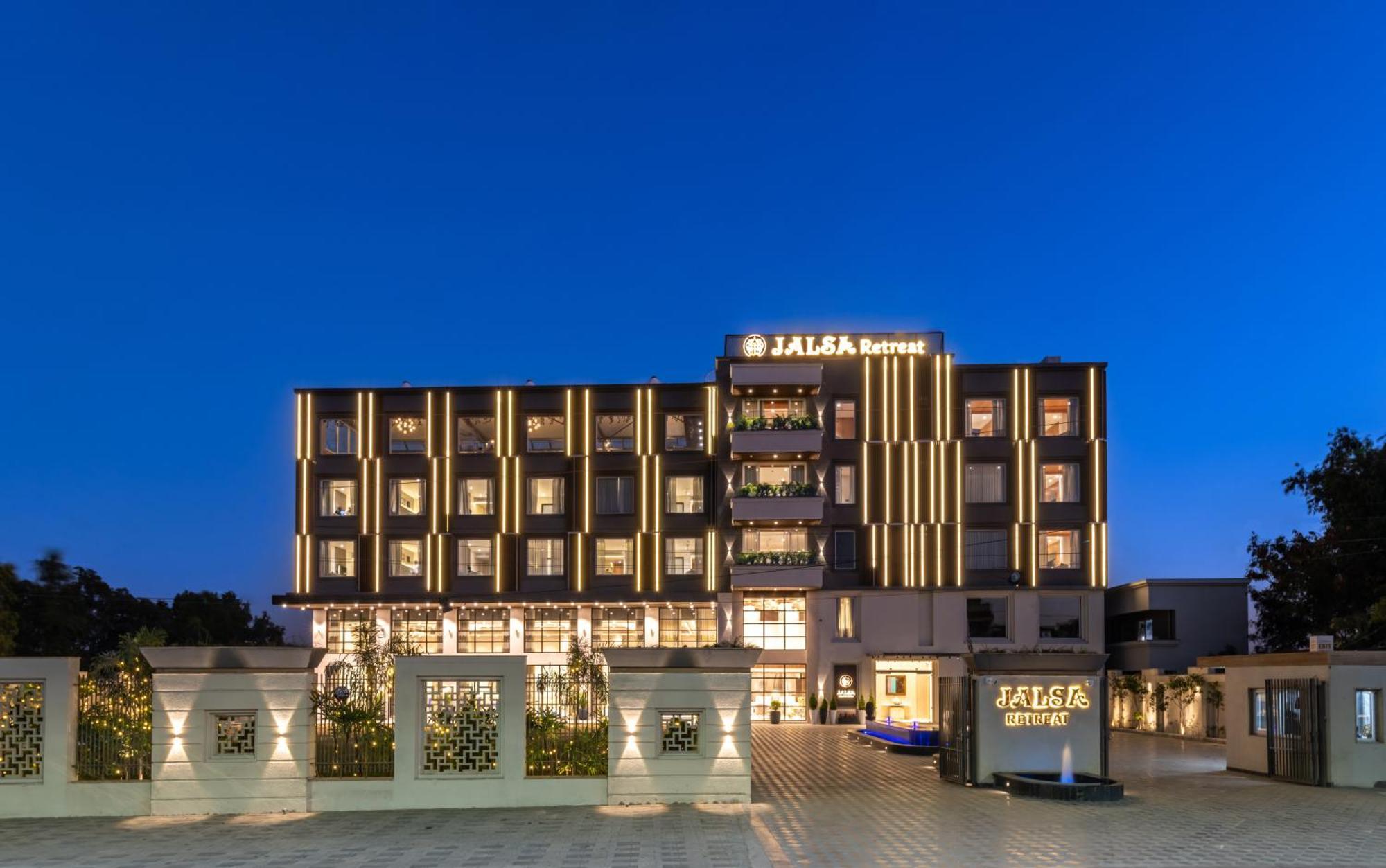 Hotel Jalsa Retreat Бхопал Экстерьер фото